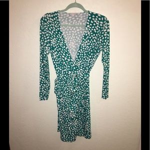 DIANE von FURSTENBERG Women’s Sz 6 Wrap Dress